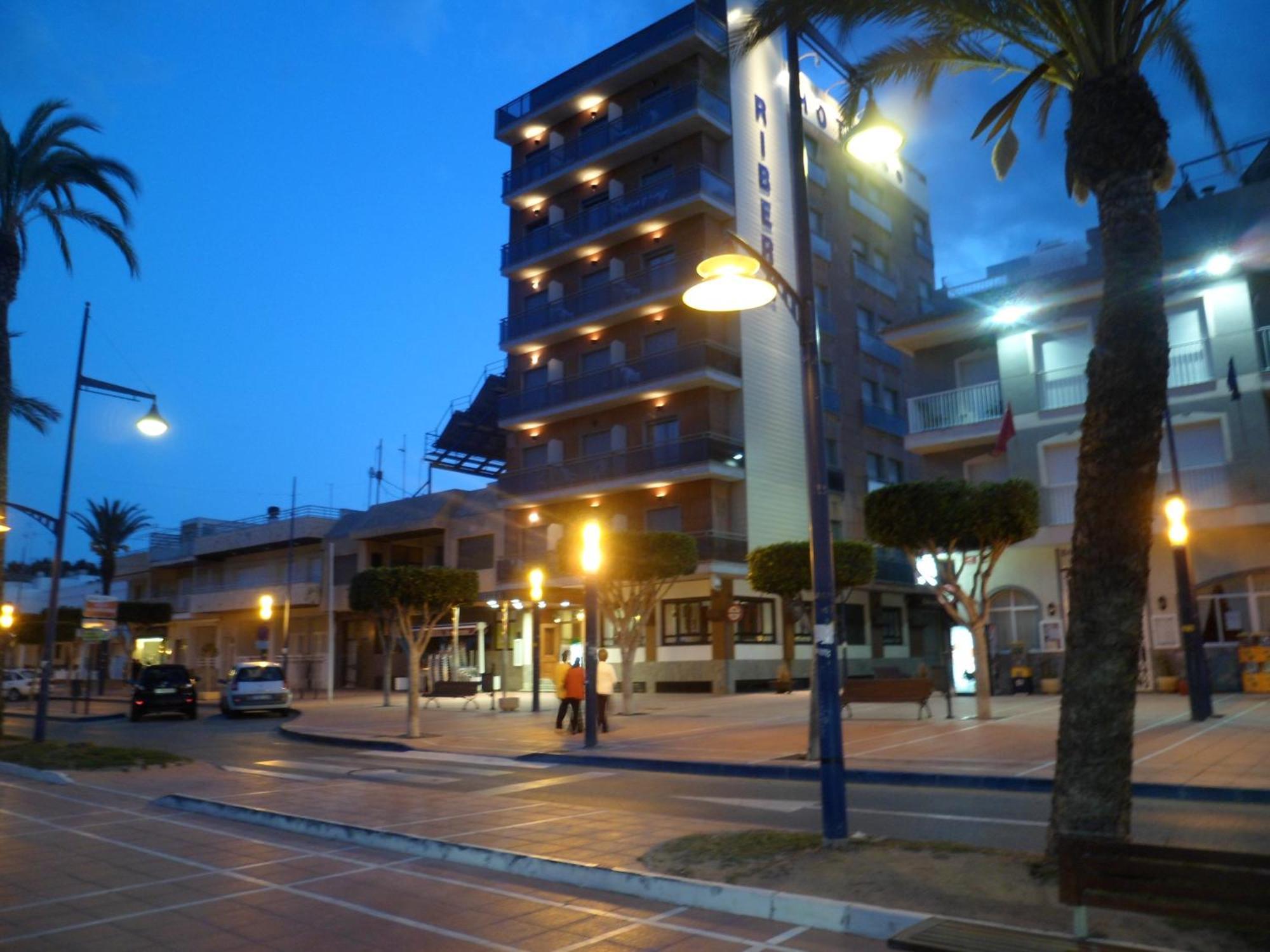 Hotel Ribera サンティアゴ・デ・ラ・リベラ エクステリア 写真